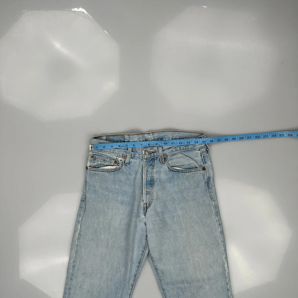 Levis Jeans - 32W 30L Light Wash Cotton - Image 3