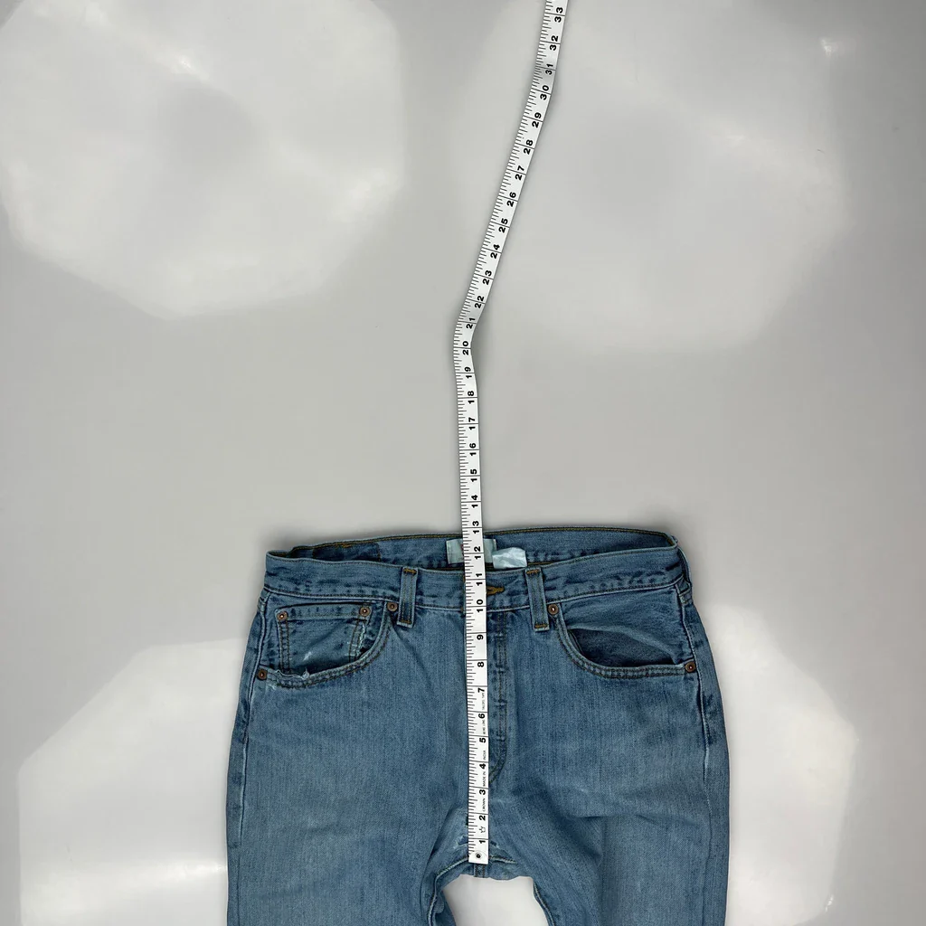 Levis Jeans - 32W 30L Light Wash Denim - Image 4