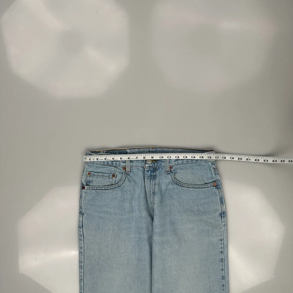 Levis 550 Jeans - 33W 32L Light Wash Denim - Image 3