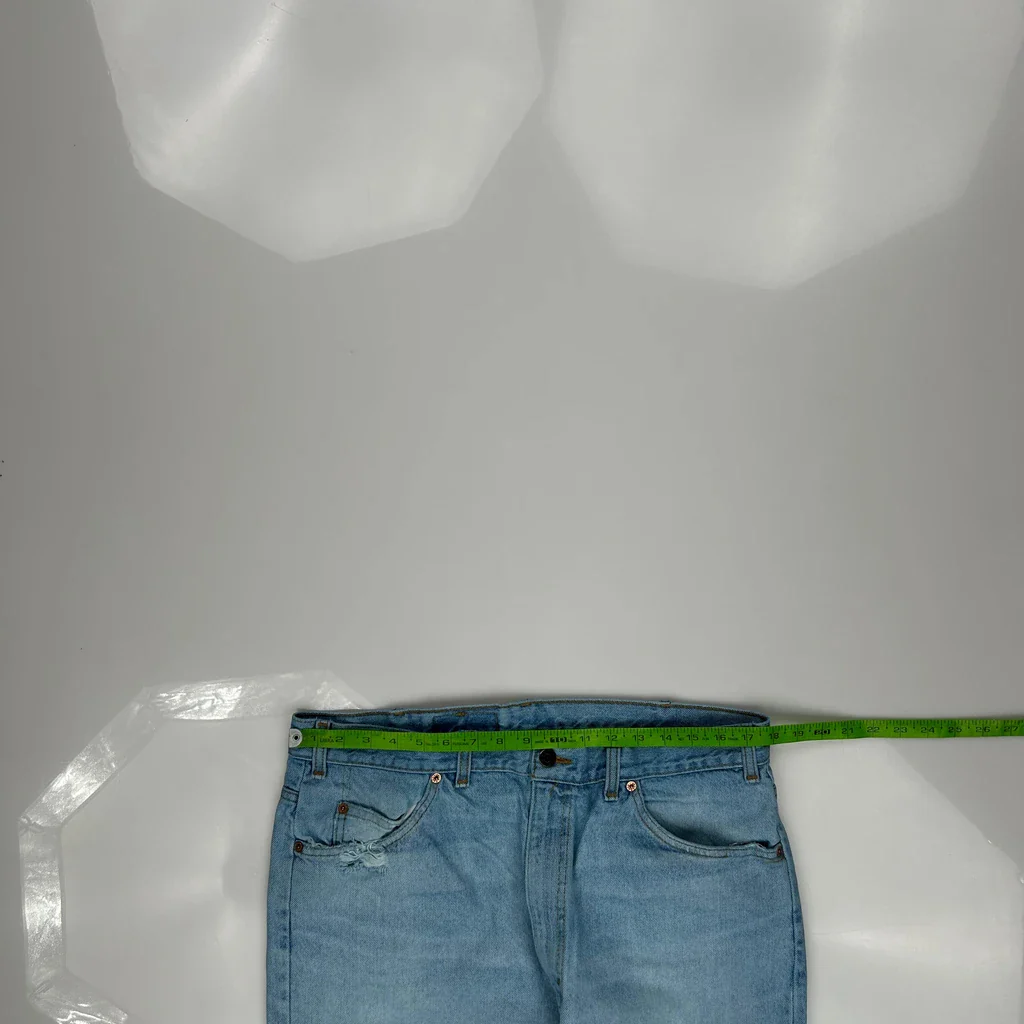 Levis Jeans - 35W 28L Light Wash Denim - Image 3