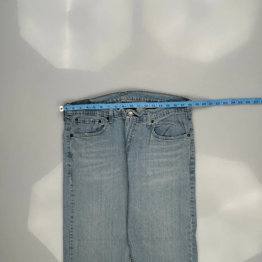 Levis Jeans - 36W 29L Light Wash Cotton - Image 3
