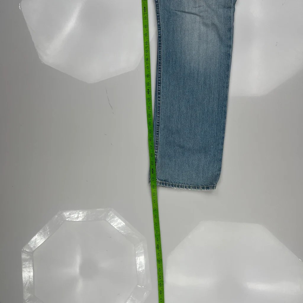 Levis Jeans - 36W 32L Light Wash Denim - Image 5