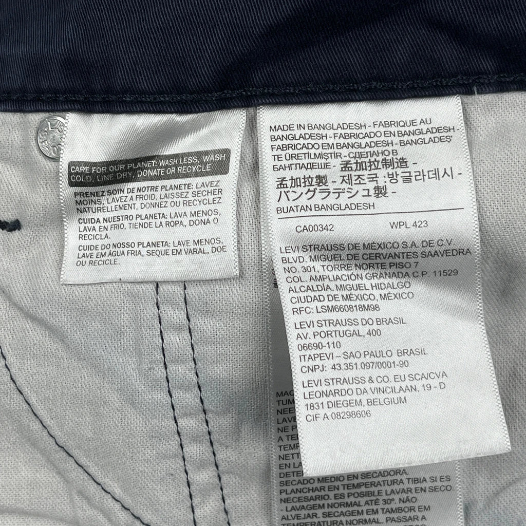 Levis Jeans - 36W 31L Navy Cotton - Image 6