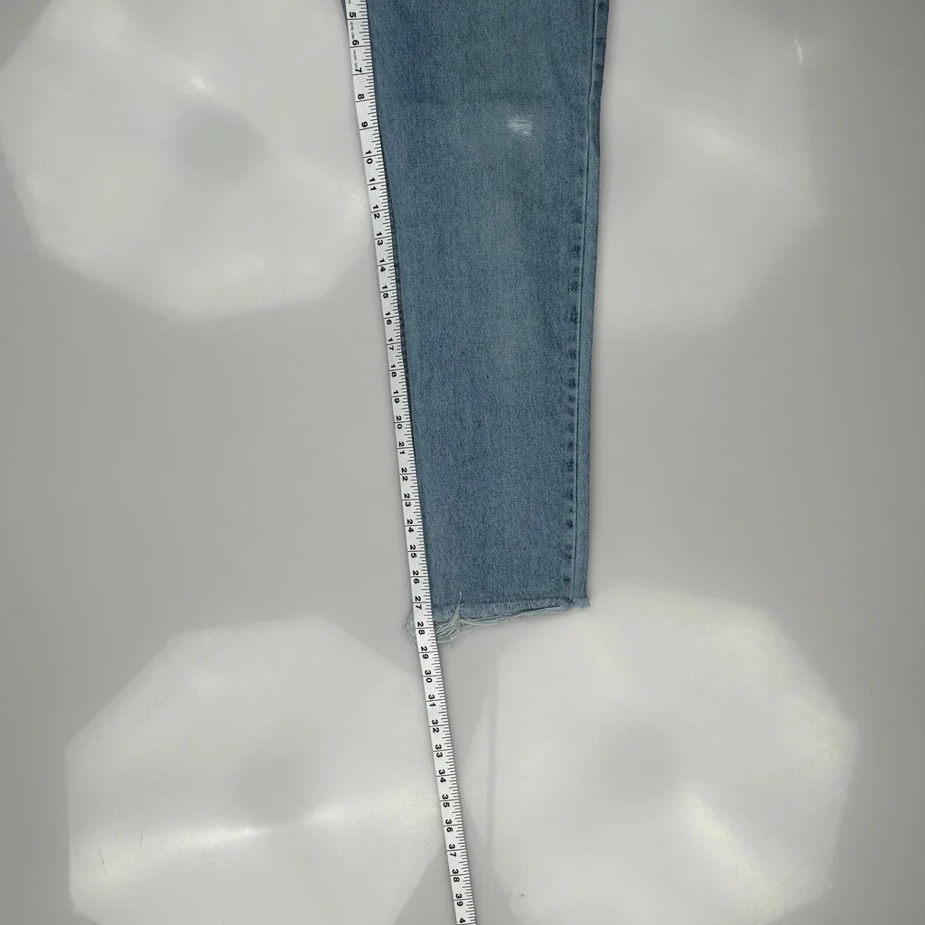 Levis Slim Jeans - 25W UK 6 Light Wash Denim - Image 5