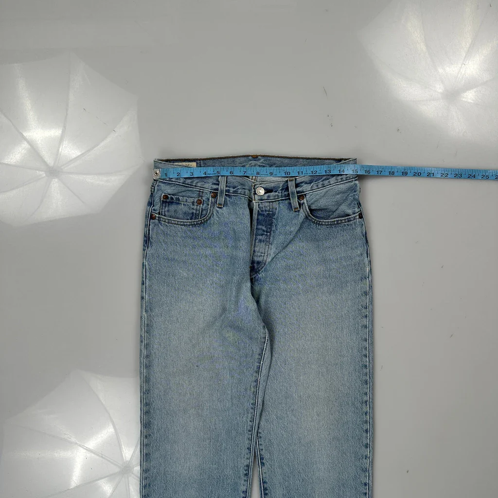 Levis Jeans - 28W UK 8 Light Wash Cotton - Image 3