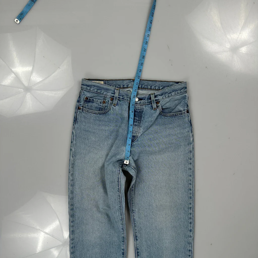 Levis Jeans - 28W UK 8 Light Wash Cotton - Image 4
