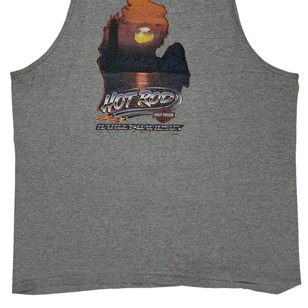 Milwaukee, Wi Harley Davidson Graphic Tank Top - Large Gray Cotton - Image 6