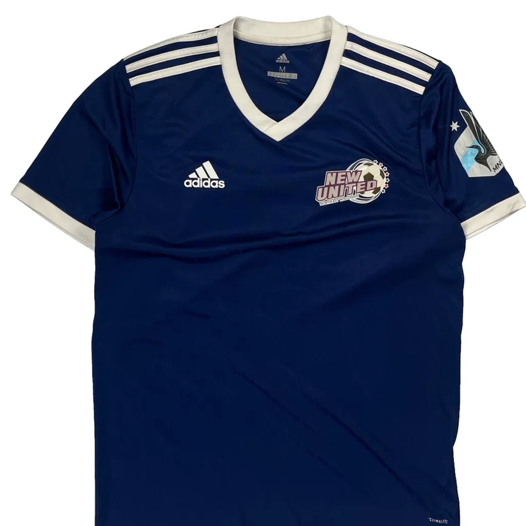 New United Adidas Football Shirt - Medium Blue Polyester - Image 4