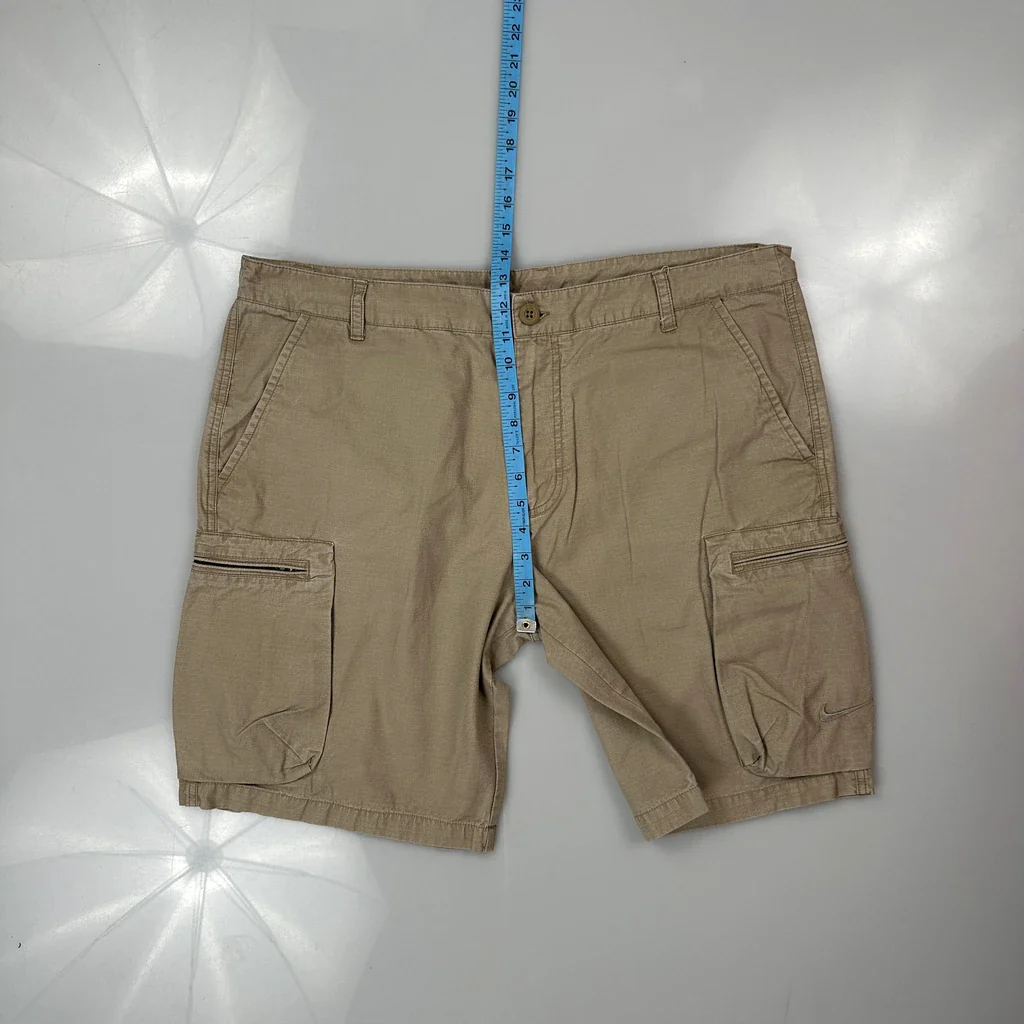 Nike Cargo Shorts - 38W 9L Beige Cotton - Image 4