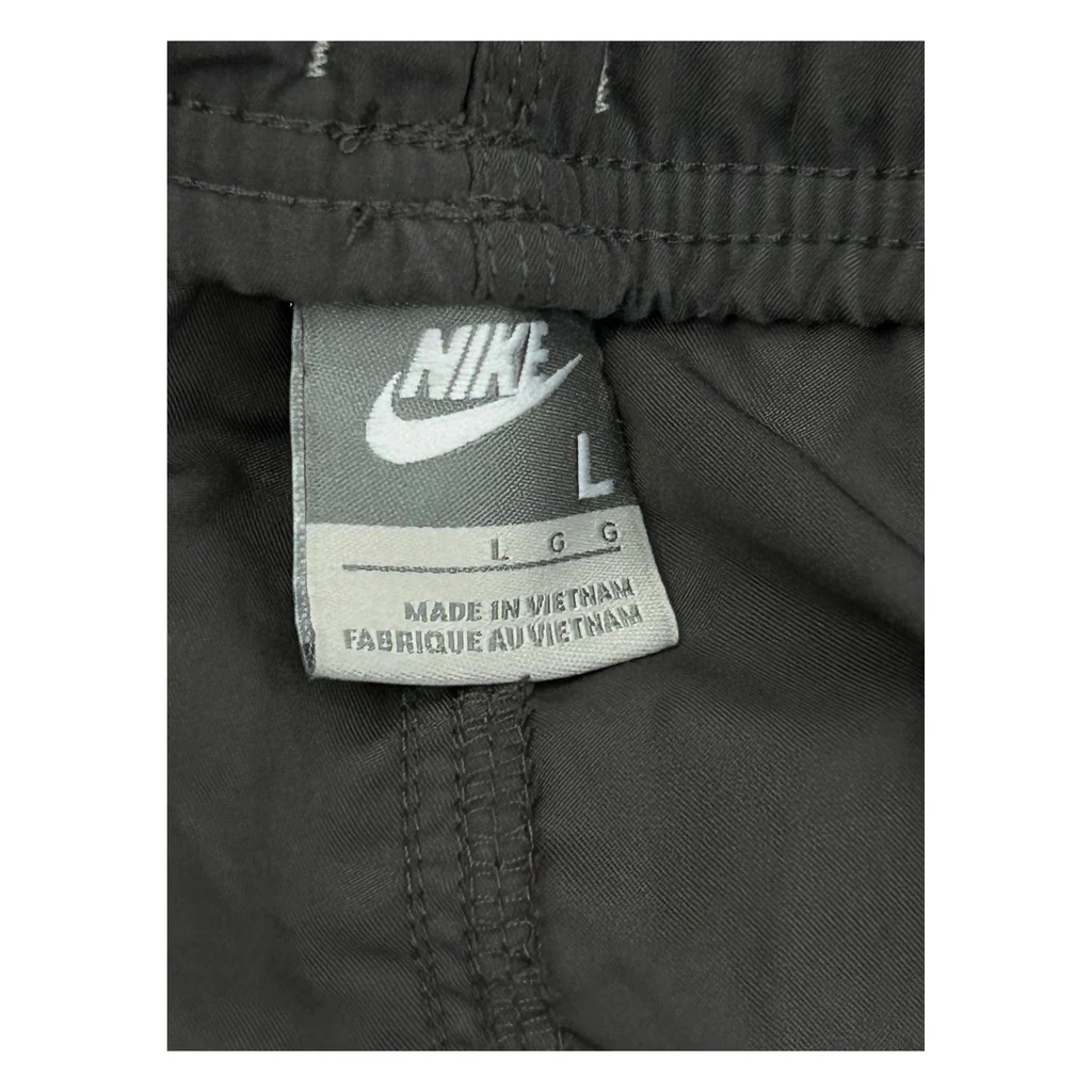 Nike Cargo Shorts - Largew 10L Black Polyester - Image 2