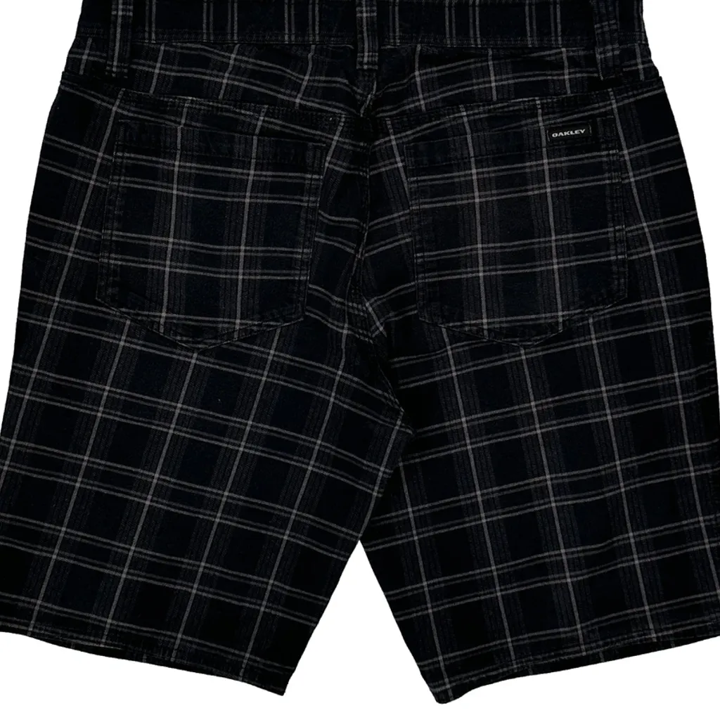 Oakley Checked Shorts - 32W 11L Black Cotton - Image 7