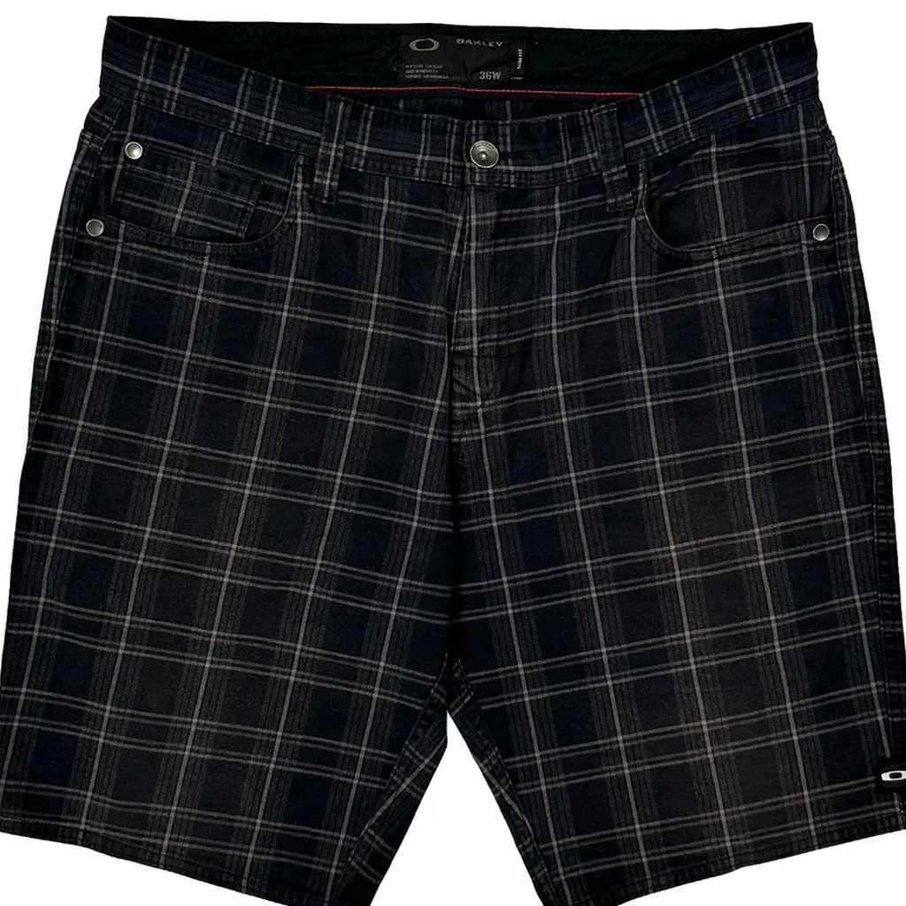 Oakley Checked Shorts - 34W 11L Black Cotton - Image 10