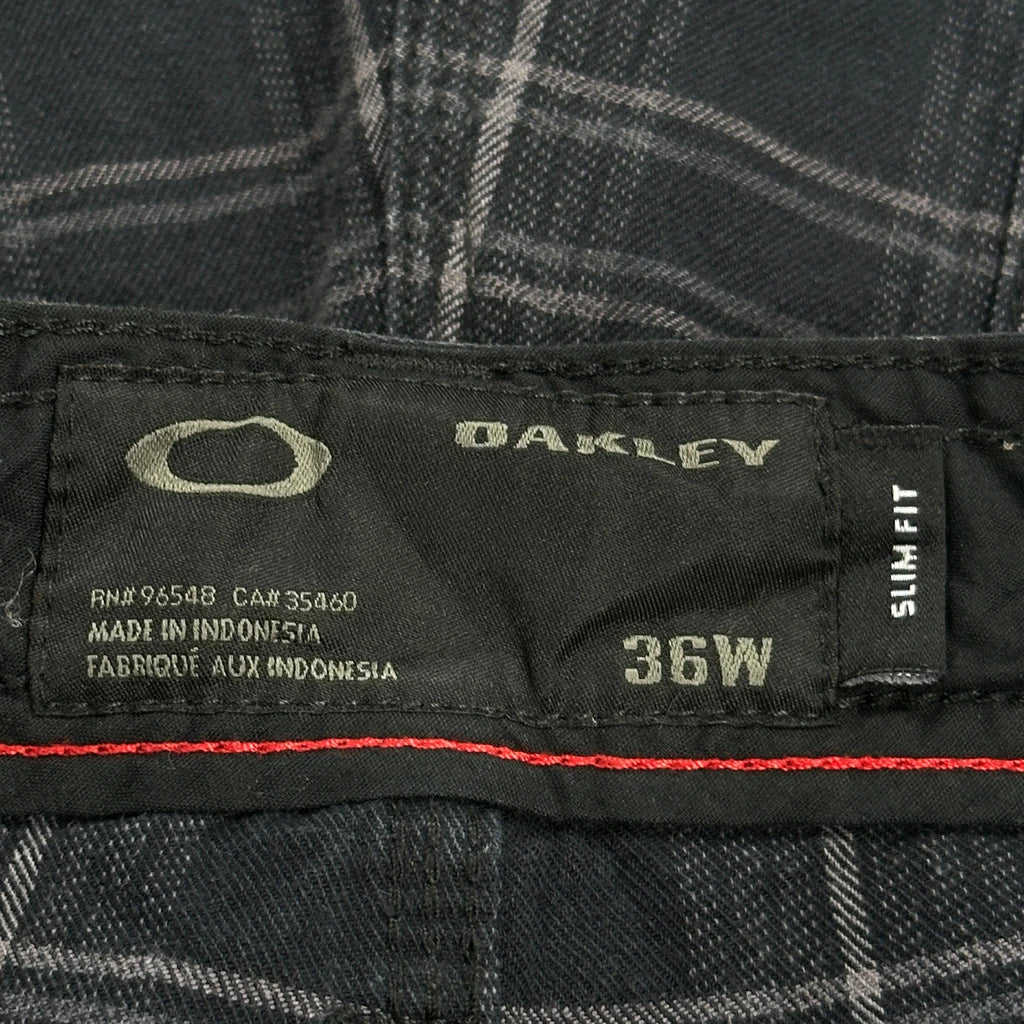 Oakley Checked Shorts - 34W 11L Black Cotton - Image 6