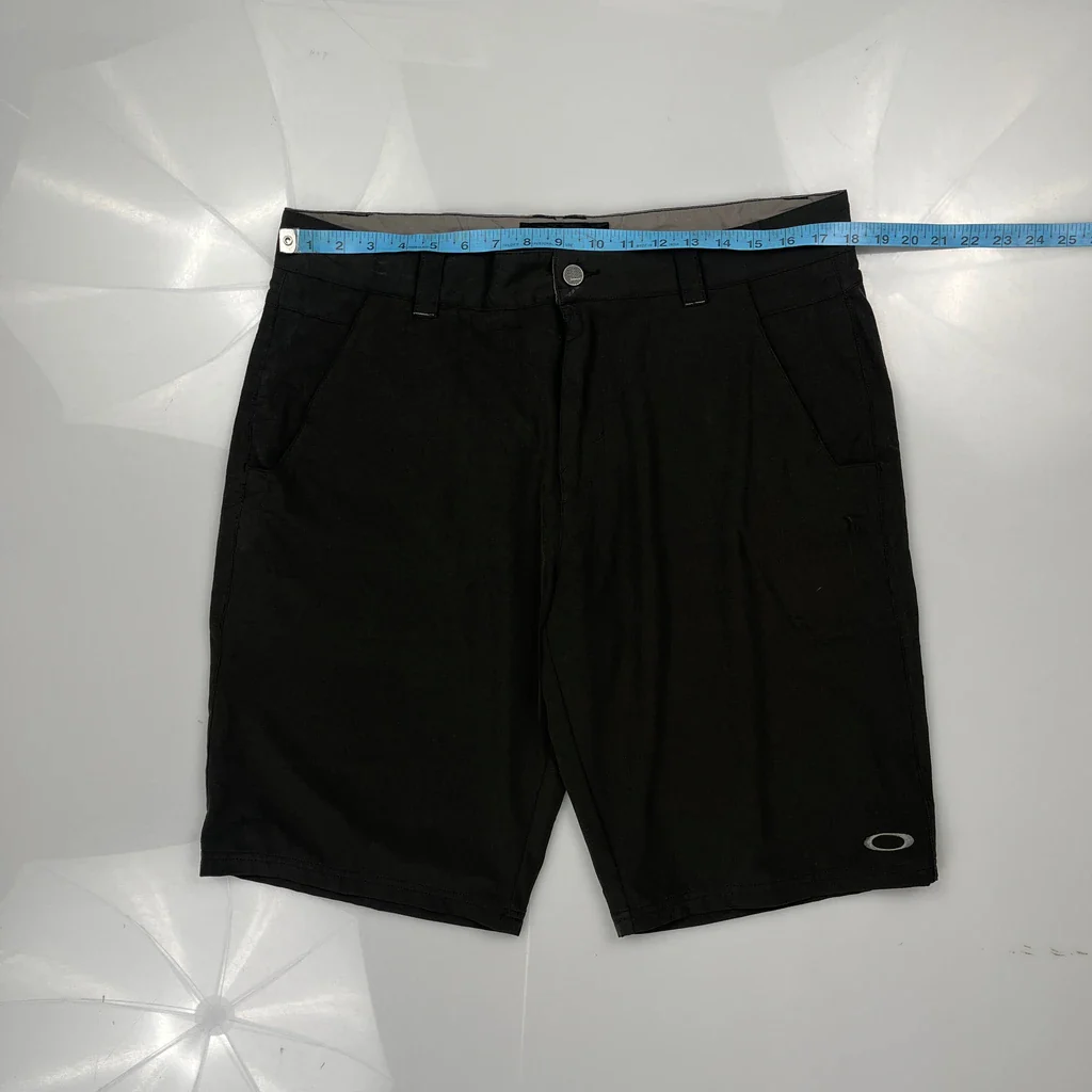 Oakley Shorts - 36W 10L Black Cotton - Image 3