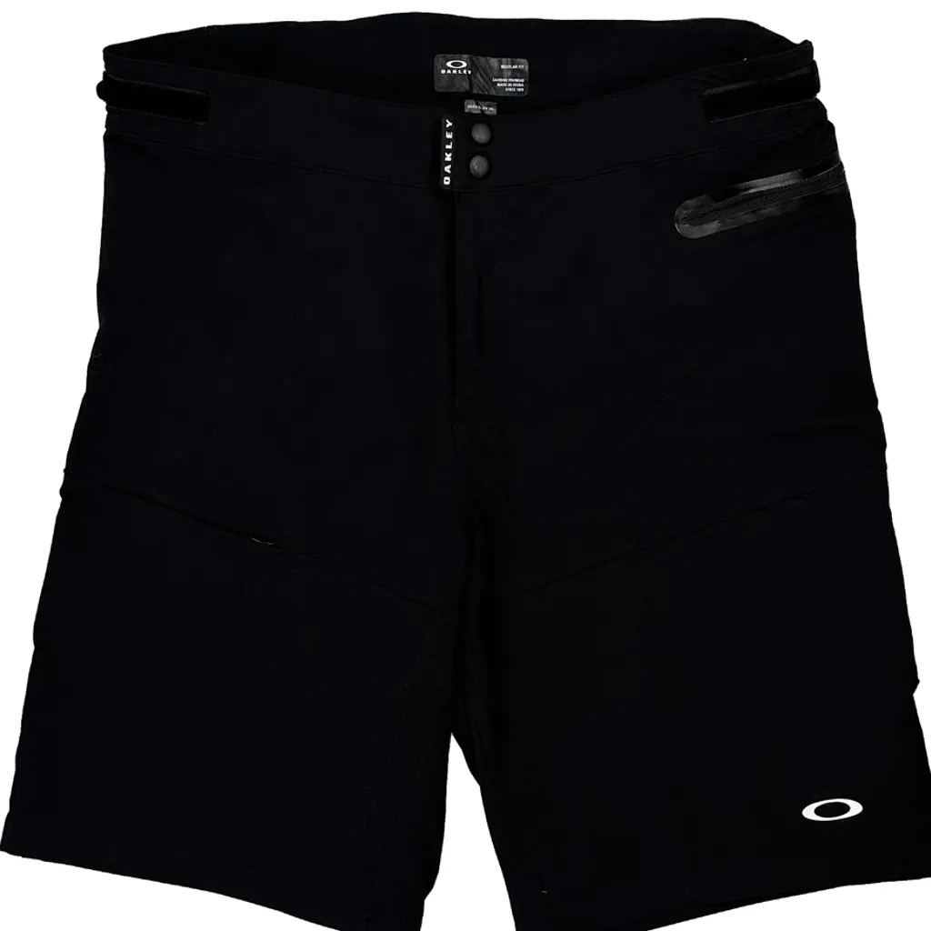 Oakley Shorts - XL Black Polyester - Image 4