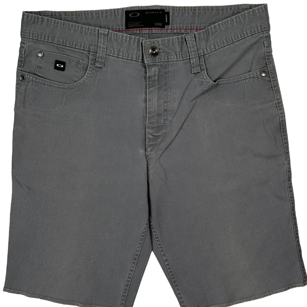 Oakley Slim Fit Shorts - 34W 10L Grey Cotton - Image 10