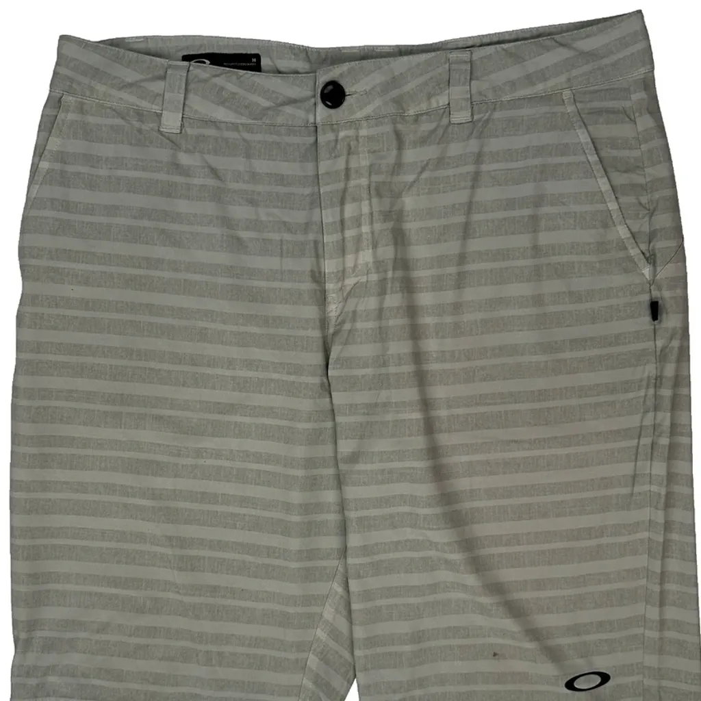 Oakley Striped Shorts - 36W 10L Grey Cotton - Image 6