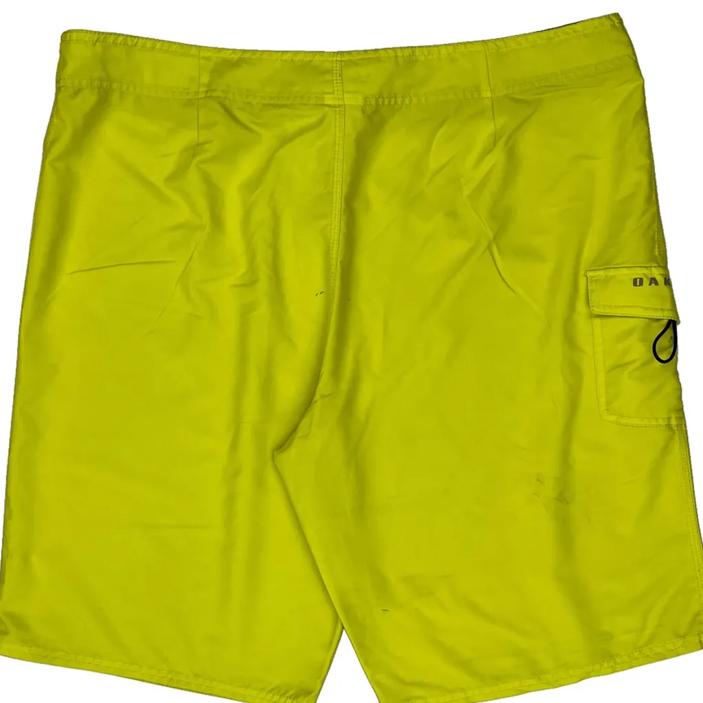 Oakley Sport Shorts - 40W 10L Yellow Polyester - Image 5
