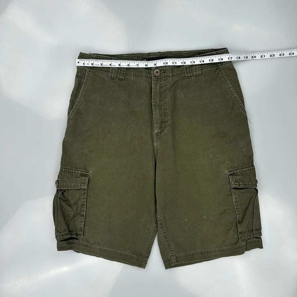 O''Neill Cargo Shorts - 33W 10L Green Cotton - Image 3