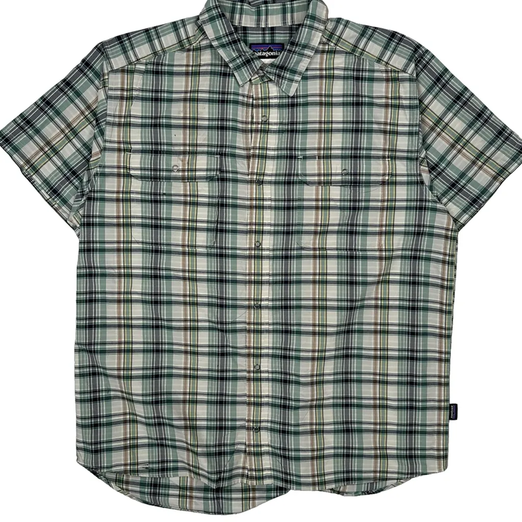 Patagonia Checked Short Sleeve Shirt - XL Green Nylon Blend - Image 4