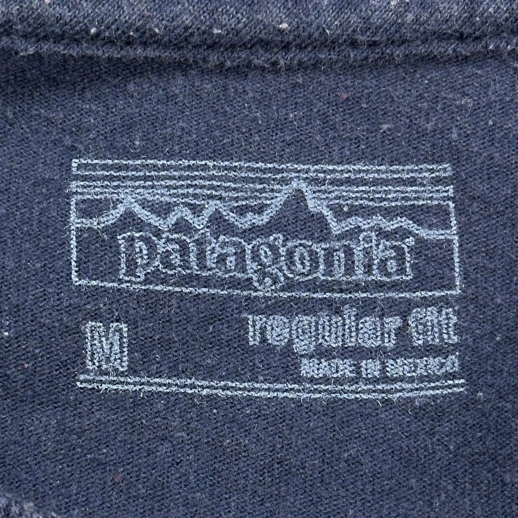 Repair Message Patagonia T-Shirt - Medium Navy Cotton - Image 3