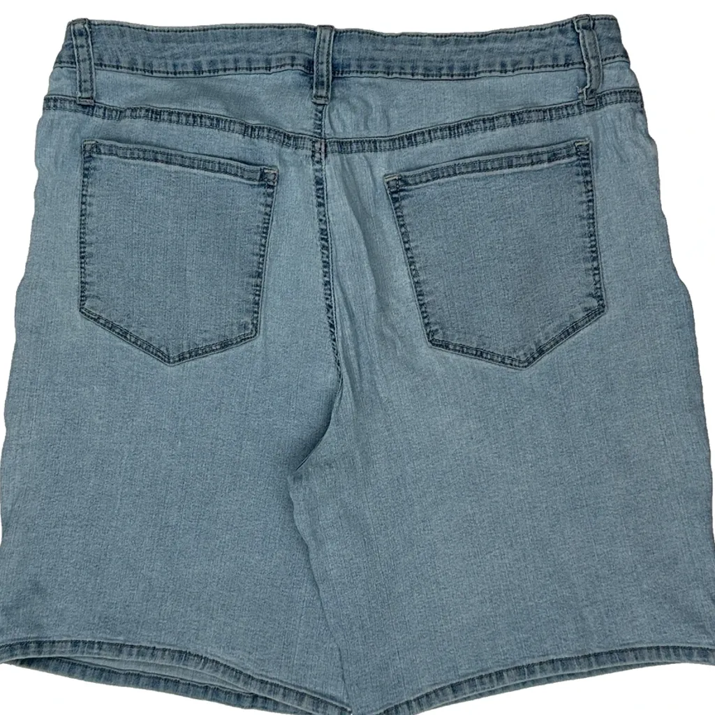 Riders Lee Mid Rise Denim Shorts - 32W UK 12 Light Wash Cotton Blend - Image 7