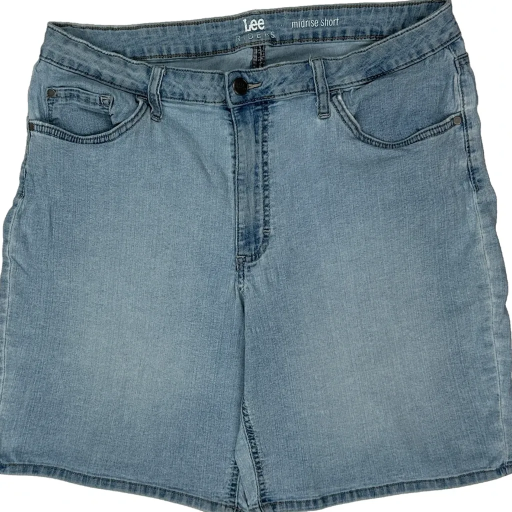 Riders Lee Mid Rise Denim Shorts - 32W UK 12 Light Wash Cotton Blend - Image 9