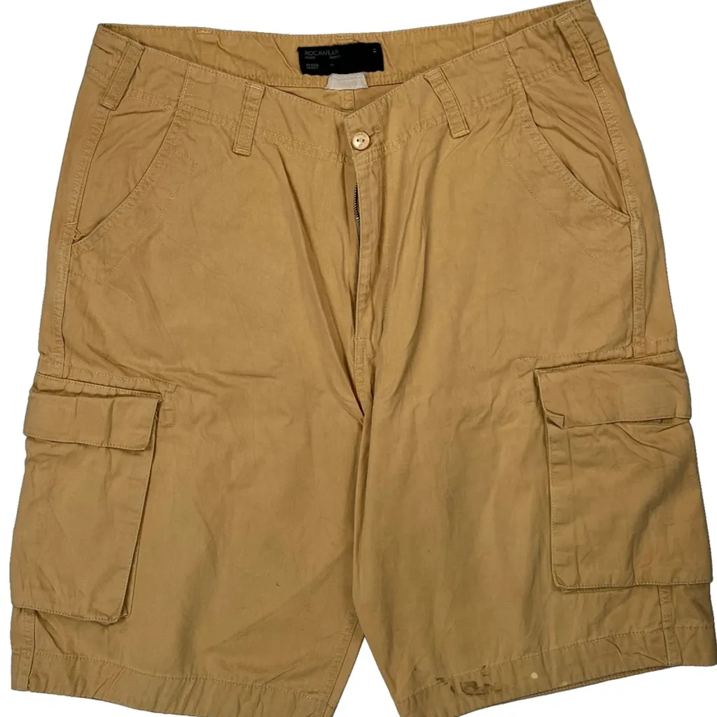 Rocawear Cargo Shorts - 36W 11L Beige Cotton - Image 10