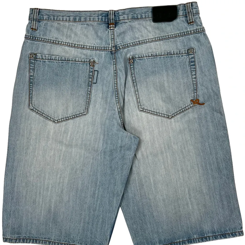 Rocawear Denim Shorts - 37W 11L Light Wash Denim - Image 6