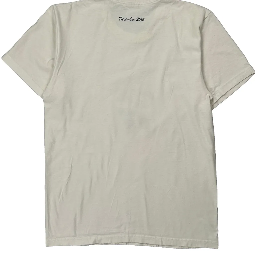 Santa Graphic Supreme Christmas T-Shirt - Medium White Cotton - Image 7