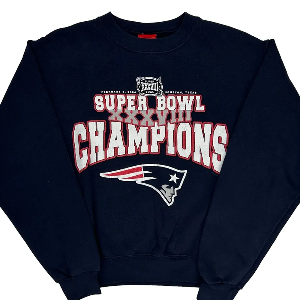 Super Bowl Xxxviii Champions Nfl Graphic Sweatshirt - Large Navy Cotton - Image 5