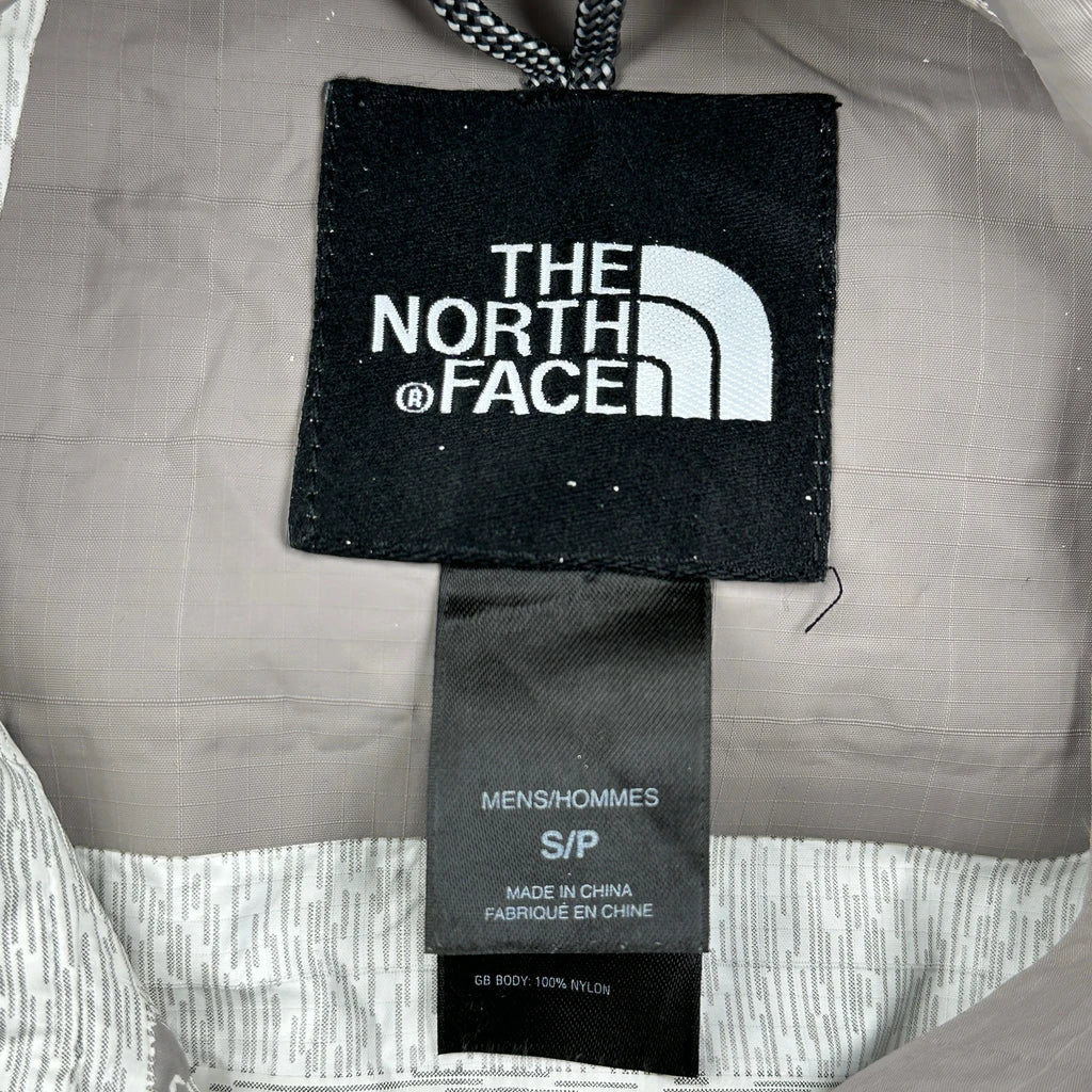 The North Face Waterproof Jacket - Small Grey Nylon - Image 3