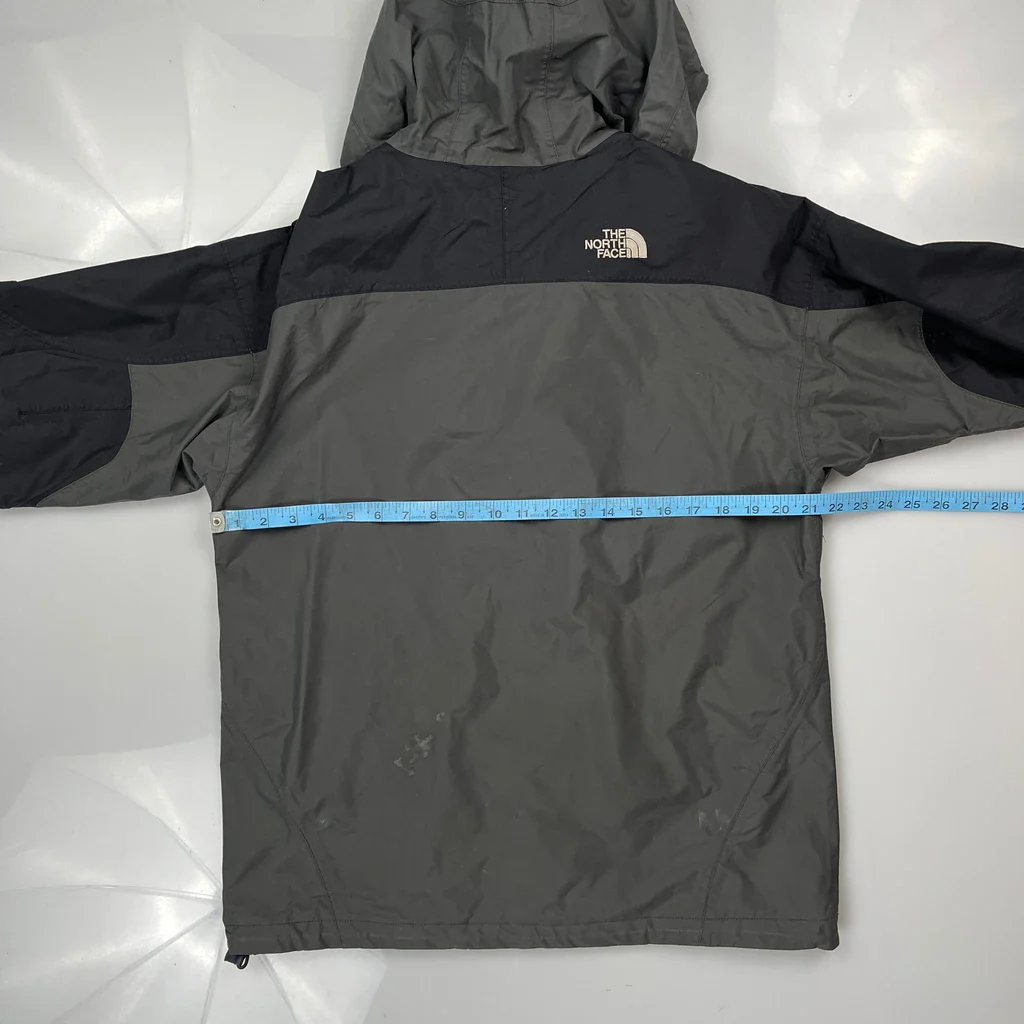 The North Face Windbreaker - Medium Grey Nylon - Image 3