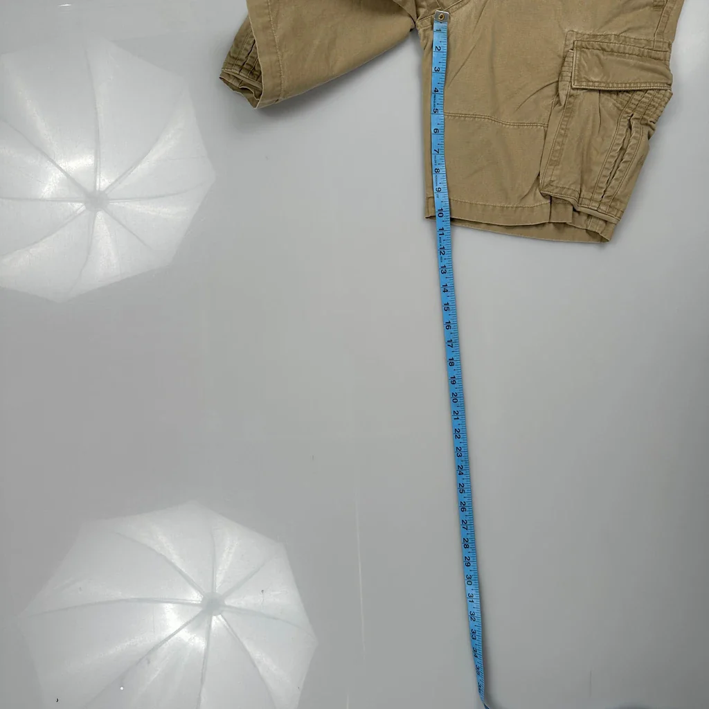 Tommy Hilfiger Cargo Shorts - 32W 9L Beige Cotton - Image 5
