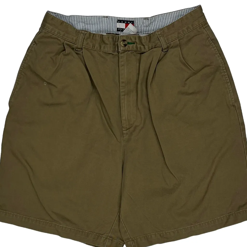 Tommy Hilfiger Pleated Chino Shorts - 28W 7L Khaki Cotton - Image 10