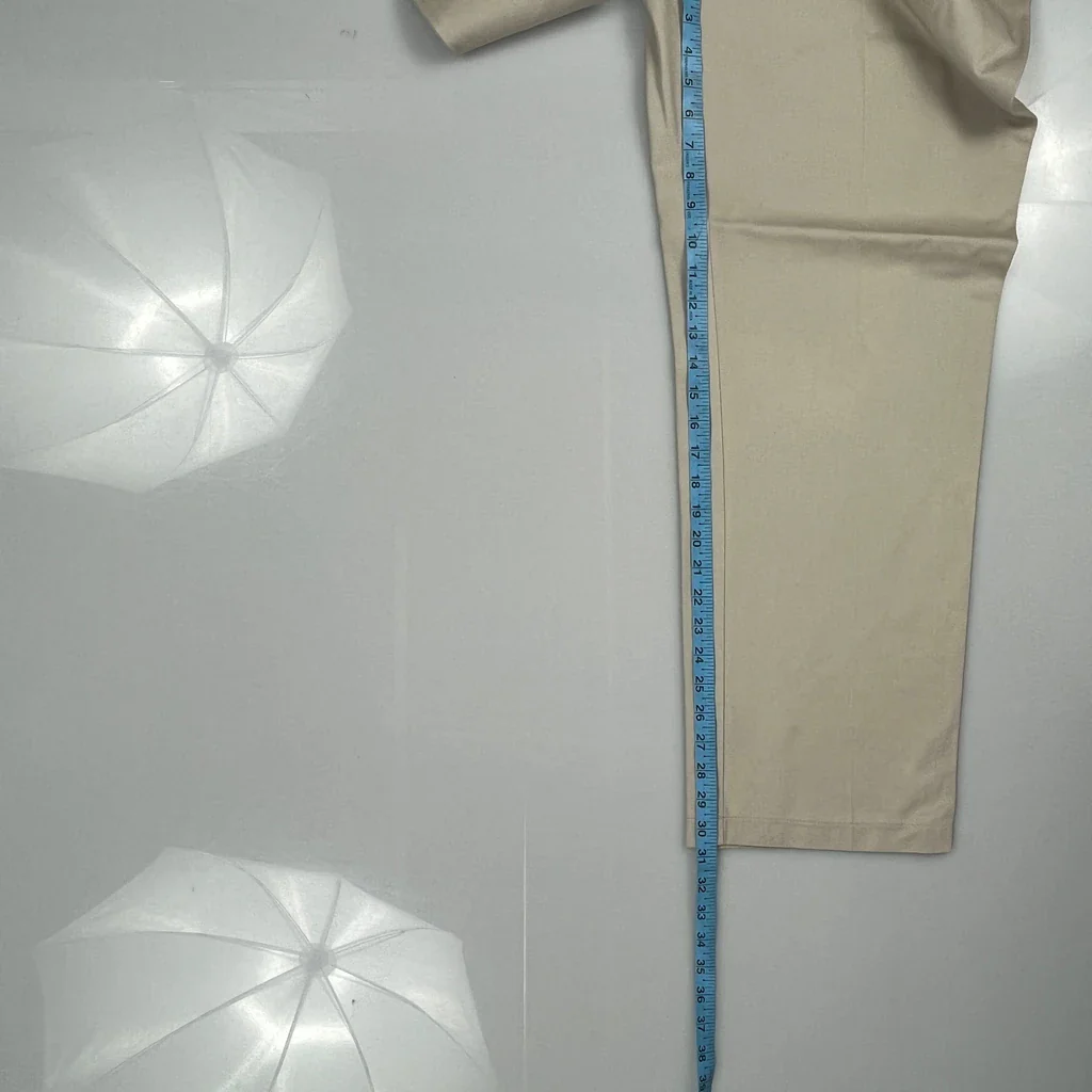Tommy Hilfiger Chinos - 32W 31L Beige Cotton - Image 5