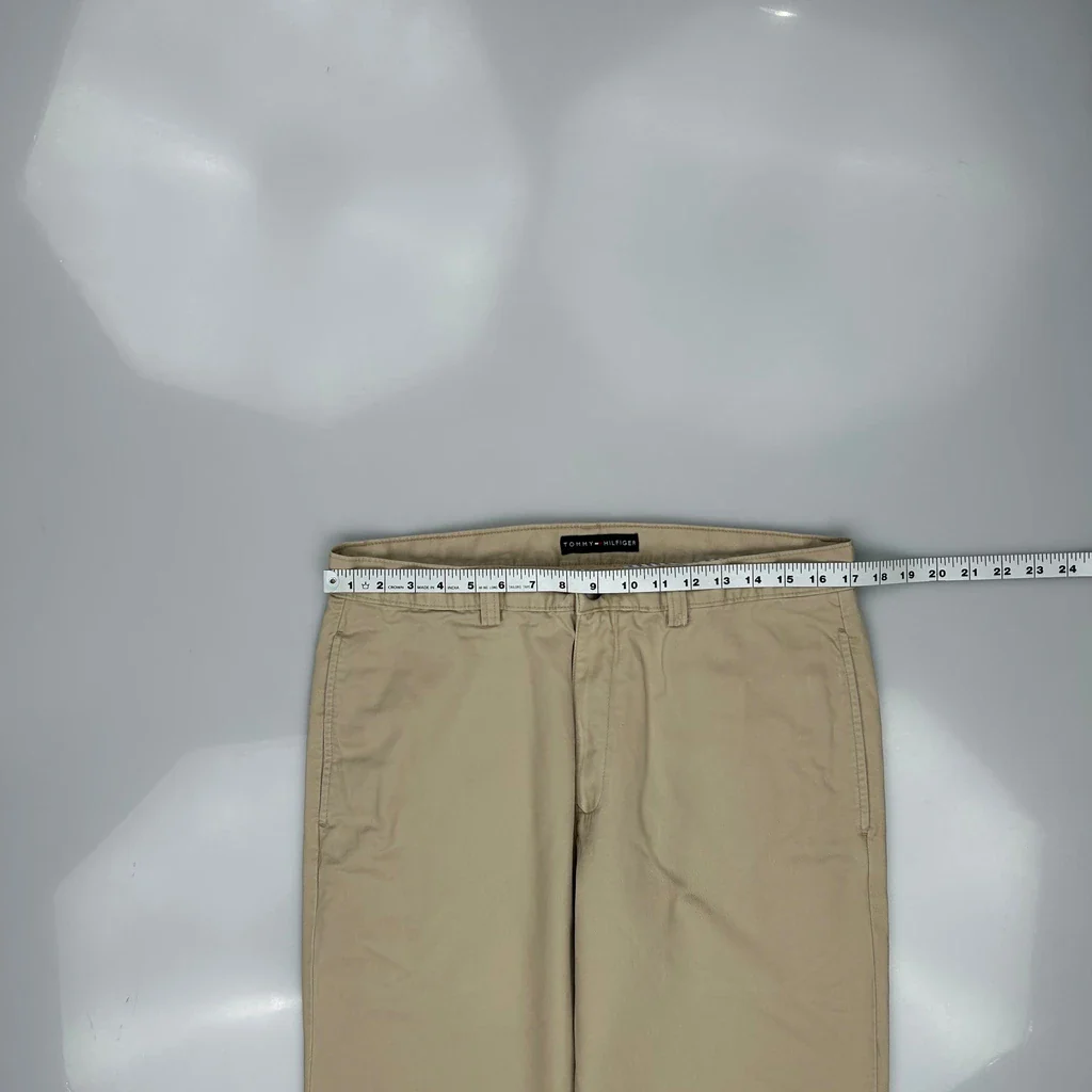 Tommy Hilfiger Chinos - 34W 32L Beige Cotton - Image 3
