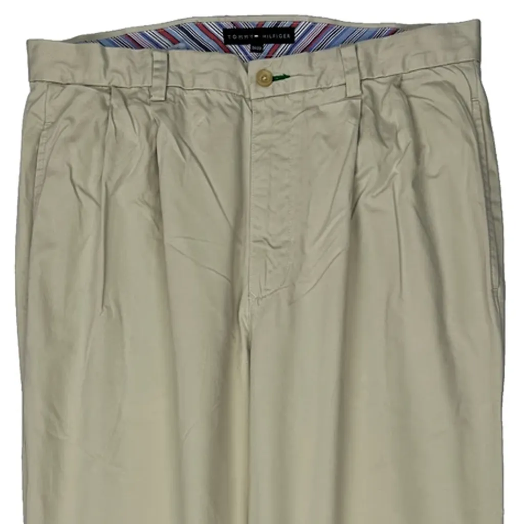 Tommy Hilfiger Pleated Chinos - 34W 29L Beige Cotton - Image 11