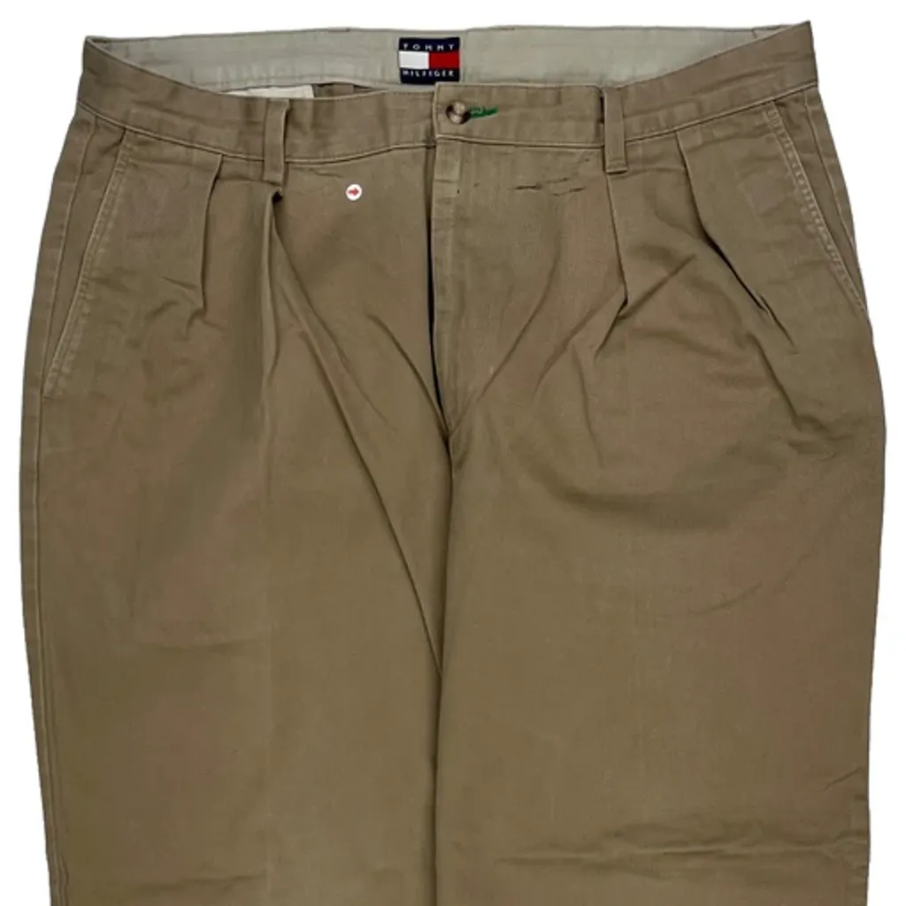 Tommy Hilfiger Pleated Chinos - 36W 29L Khaki Cotton - Image 11