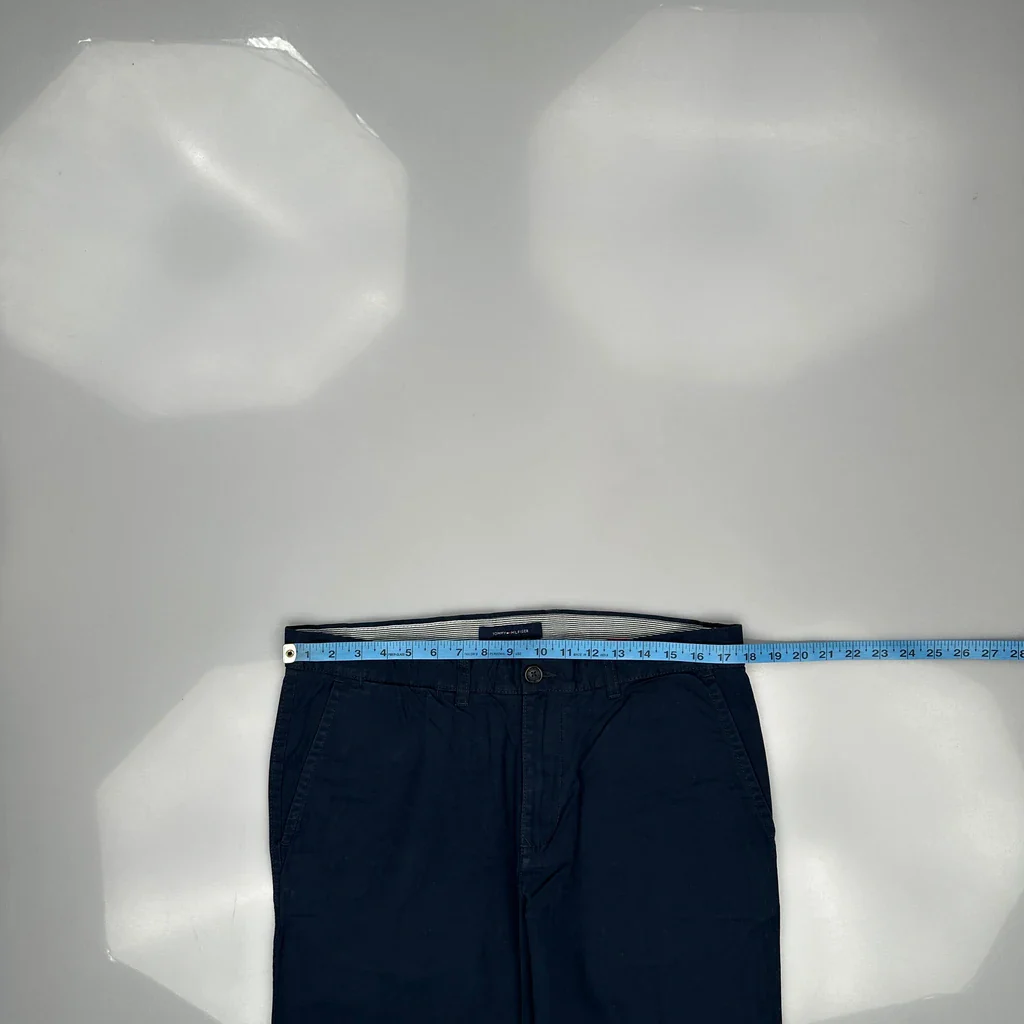 Tommy Hilfiger Chinos - 34W 32L Navy Cotton - Image 3
