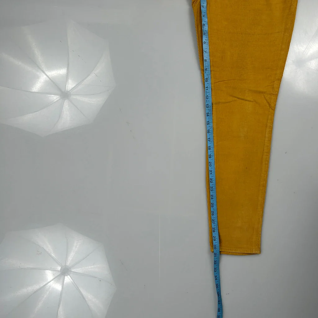Tommy Hilfiger Cord Trousers - 33″ Waist Yellow Corduroy - Image 5