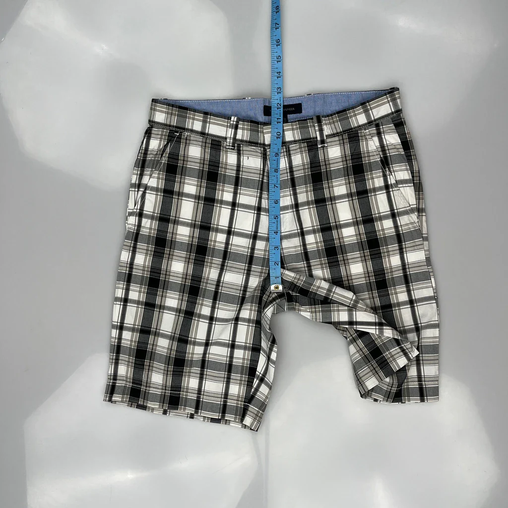 Tommy Hilfiger Checked Shorts - 34W 9L Black & White Cotton - Image 4