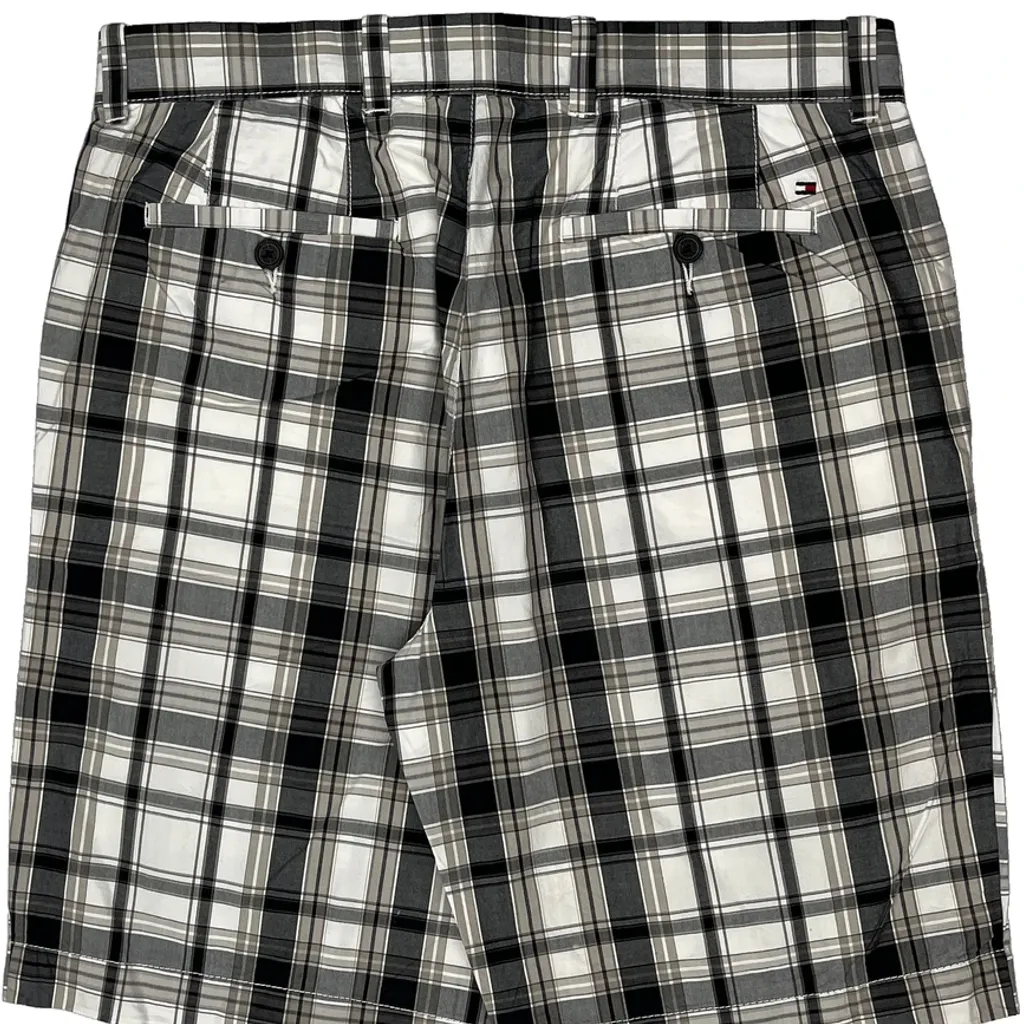 Tommy Hilfiger Checked Shorts - 34W 9L Black & White Cotton - Image 9