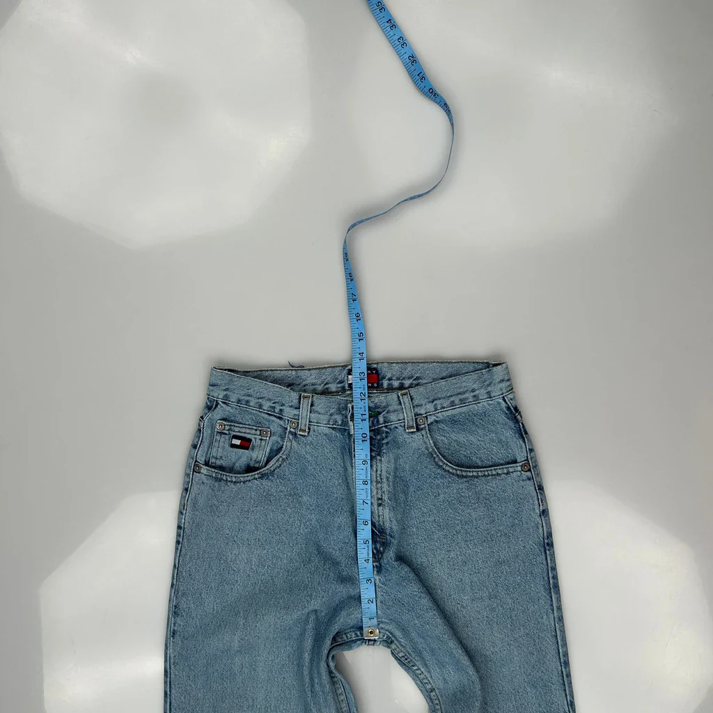 Tommy Jeans - 30W 32L Light Wash Denim - Image 4