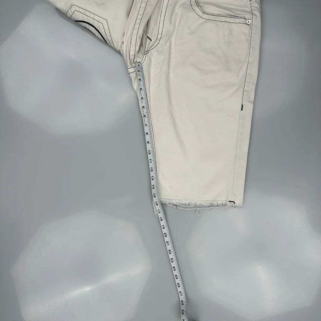 True Religion Contrast Stitch Denim Shorts - 42W 15L White Cotton - Image 5