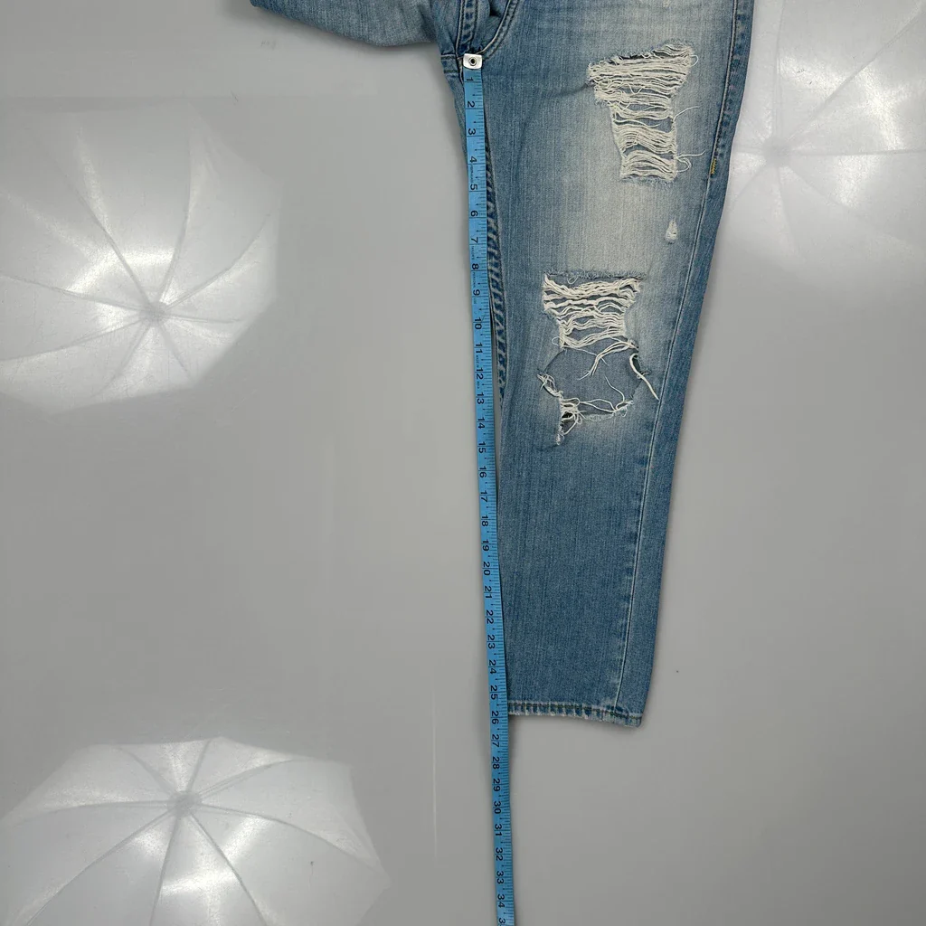 True Religion Jeans - 28W US 4 Light Wash Denim - Image 5