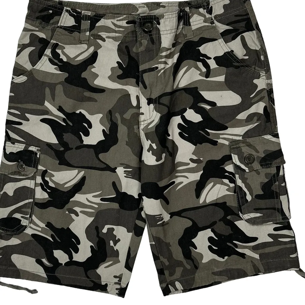 Unbranded Camo Cargo Shorts - 34W 11L Black Cotton - Image 8