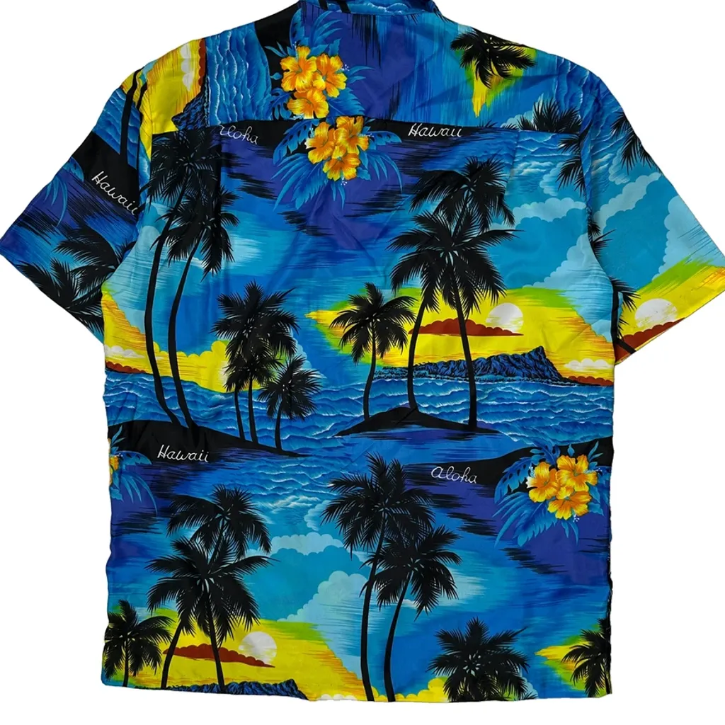 Unbranded Graphic Hawaiian Shirt - Medium Blue Polyester - Image 7