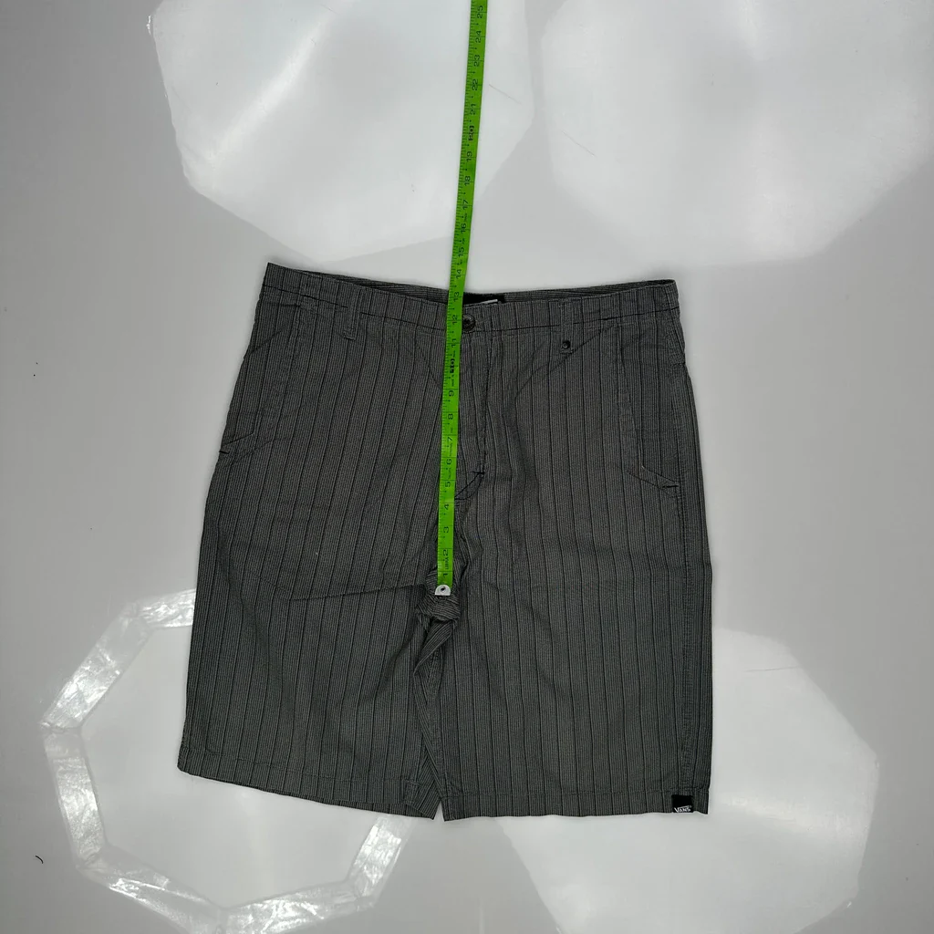 Vans Pinstripe Shorts - 34W 11L Grey Cotton Blend - Image 4