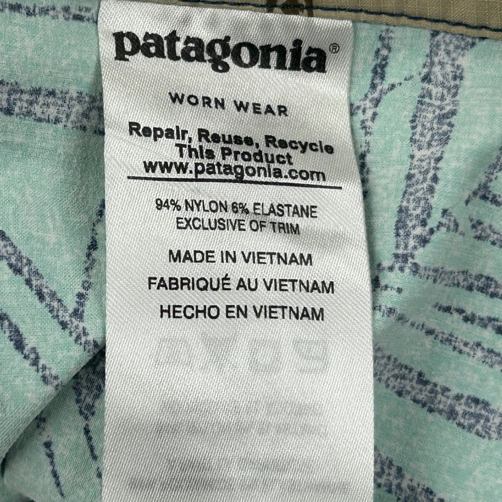 Worn Wear Patagonia Shorts - 38W 7L Green Nylon - Image 6